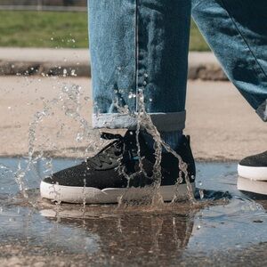 Vessi Weekend waterproof Sneaker W6 black w/white sole